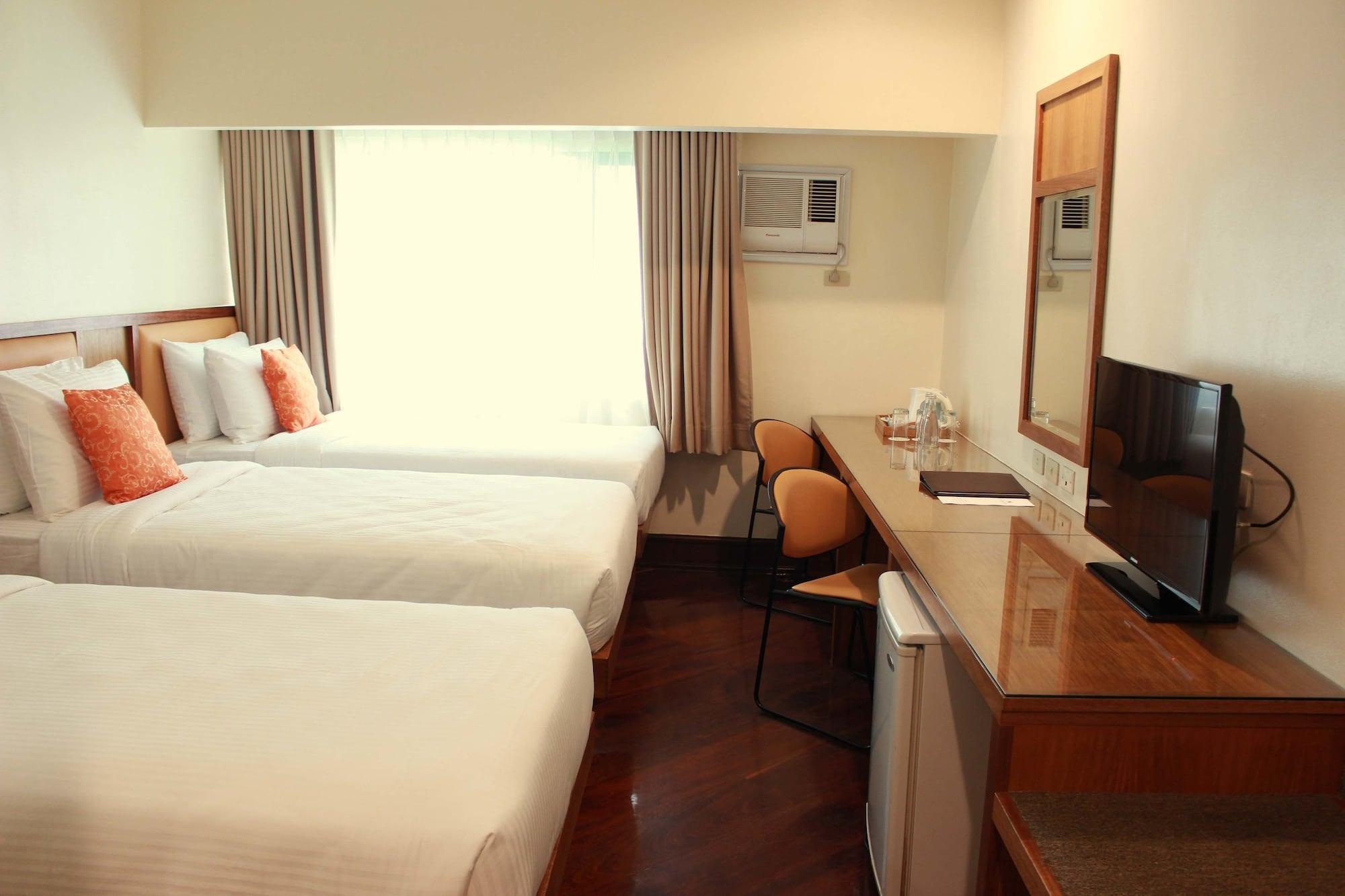 เดอะ เลเจนด์ พาลาวัน Hotel Puerto Princesa ภายนอก รูปภาพ