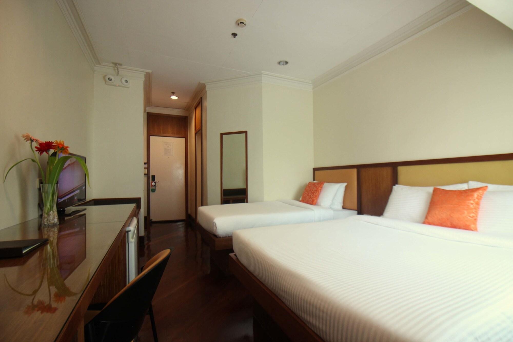เดอะ เลเจนด์ พาลาวัน Hotel Puerto Princesa ภายนอก รูปภาพ