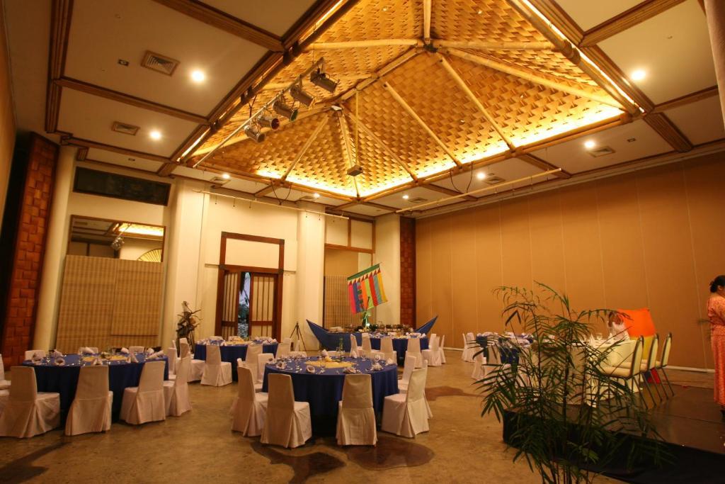 เดอะ เลเจนด์ พาลาวัน Hotel Puerto Princesa ภายนอก รูปภาพ