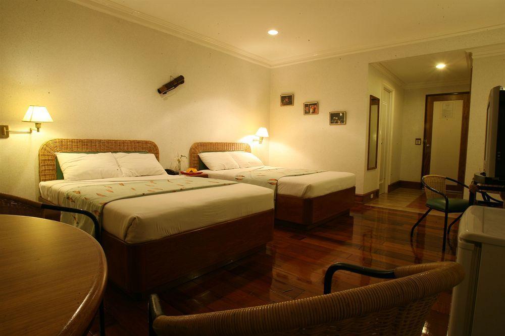 เดอะ เลเจนด์ พาลาวัน Hotel Puerto Princesa ภายนอก รูปภาพ
