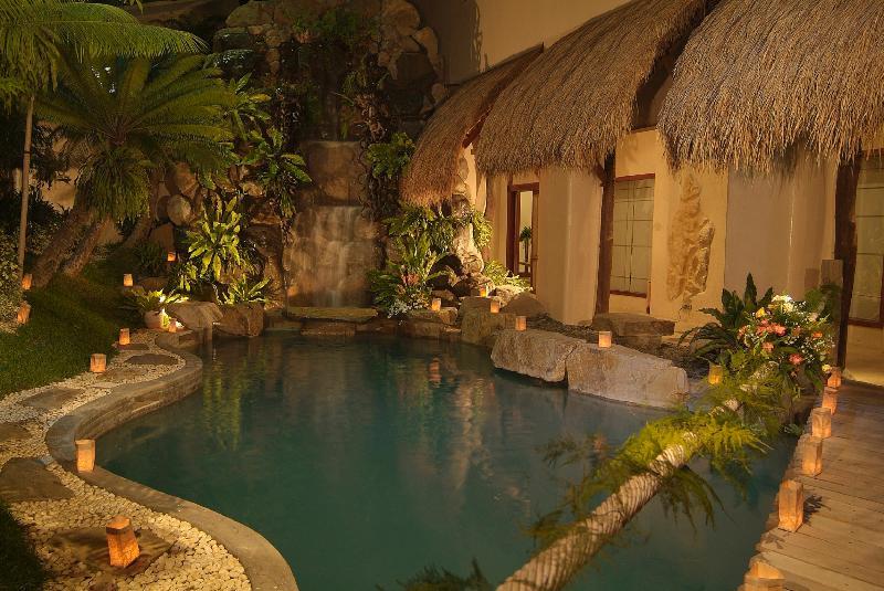 เดอะ เลเจนด์ พาลาวัน Hotel Puerto Princesa ภายนอก รูปภาพ