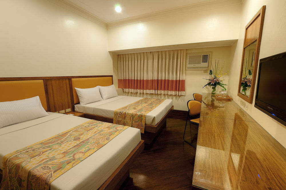 เดอะ เลเจนด์ พาลาวัน Hotel Puerto Princesa ภายนอก รูปภาพ