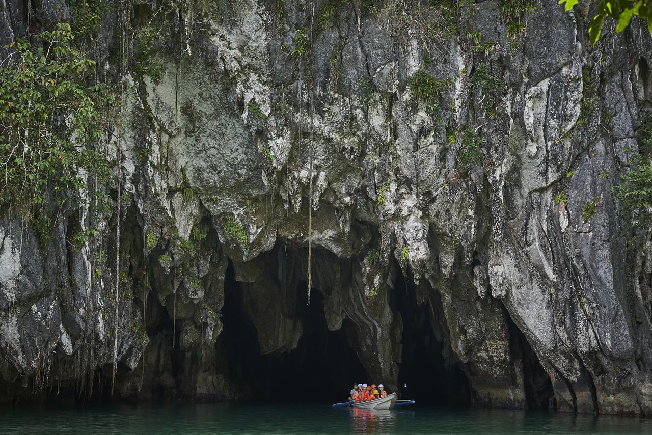 เดอะ เลเจนด์ พาลาวัน Hotel Puerto Princesa ภายนอก รูปภาพ