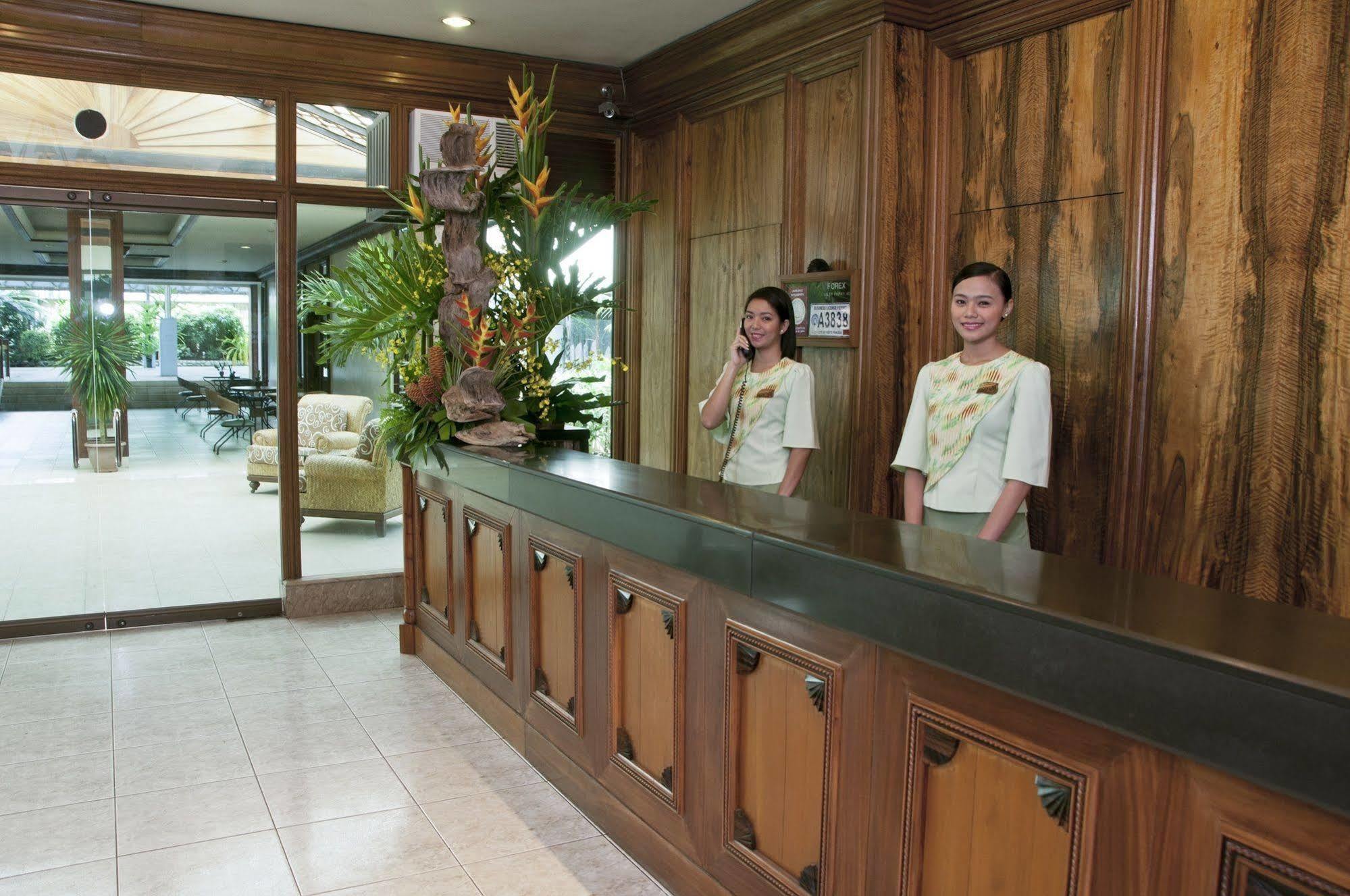 เดอะ เลเจนด์ พาลาวัน Hotel Puerto Princesa ภายนอก รูปภาพ