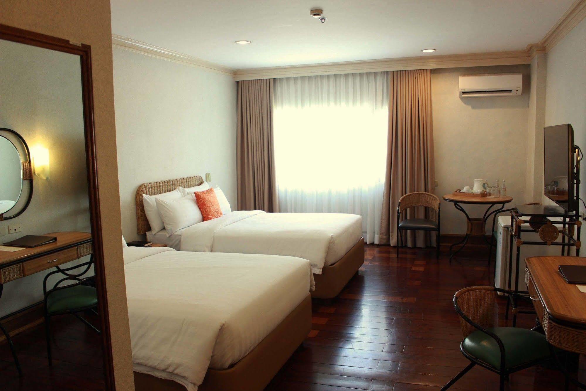 เดอะ เลเจนด์ พาลาวัน Hotel Puerto Princesa ภายนอก รูปภาพ