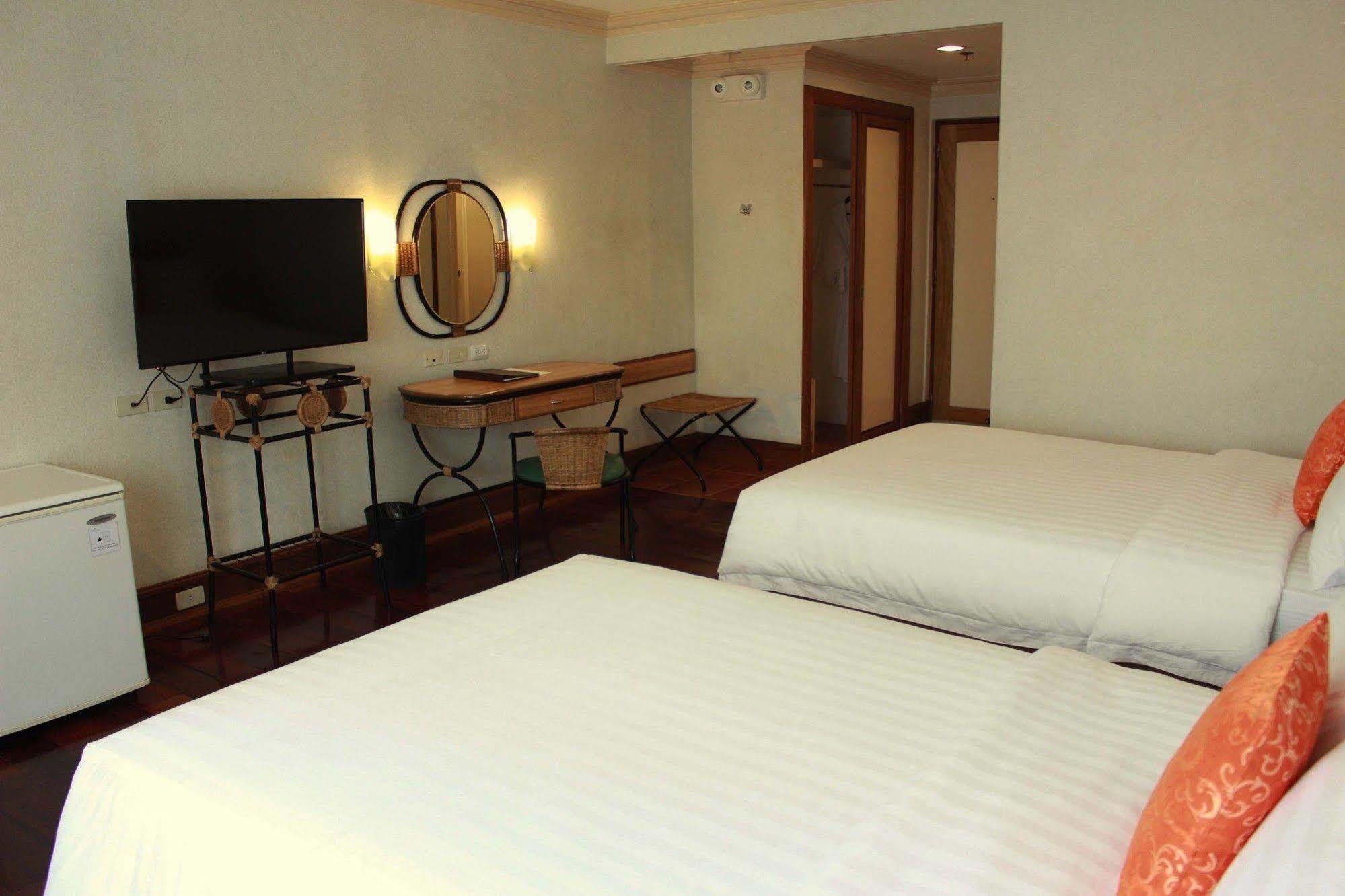 เดอะ เลเจนด์ พาลาวัน Hotel Puerto Princesa ภายนอก รูปภาพ