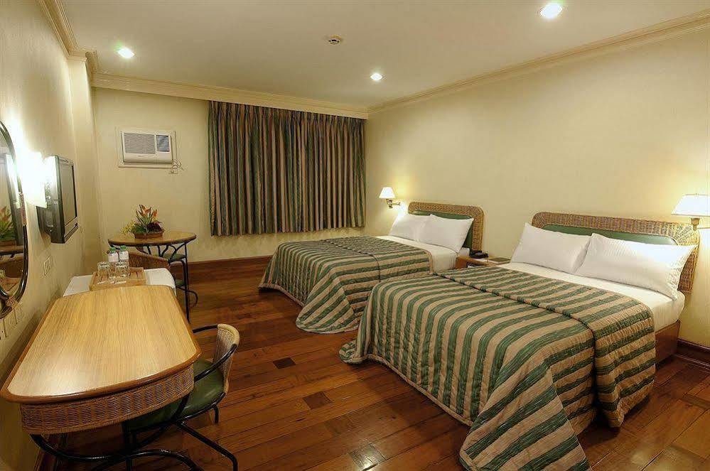 เดอะ เลเจนด์ พาลาวัน Hotel Puerto Princesa ภายนอก รูปภาพ