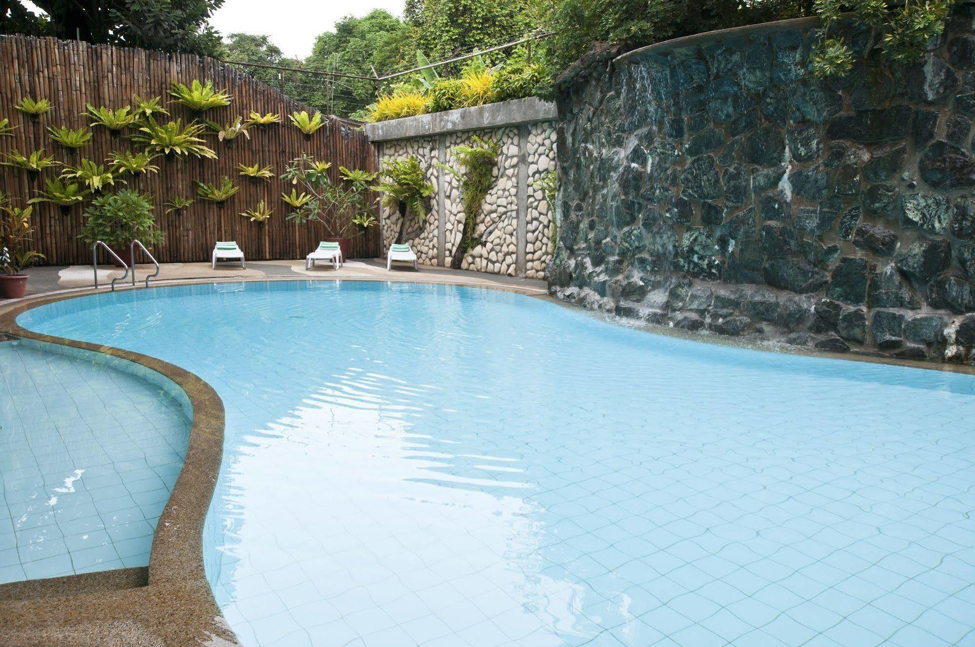 เดอะ เลเจนด์ พาลาวัน Hotel Puerto Princesa ภายนอก รูปภาพ