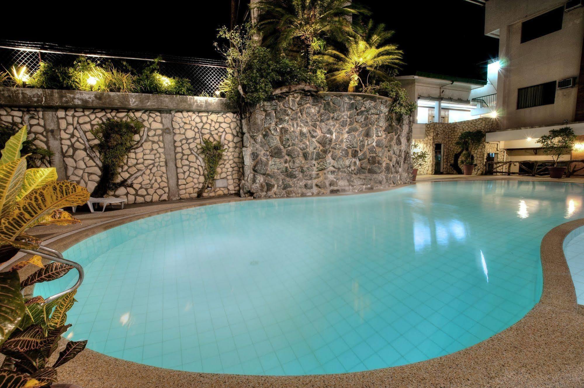 เดอะ เลเจนด์ พาลาวัน Hotel Puerto Princesa ภายนอก รูปภาพ